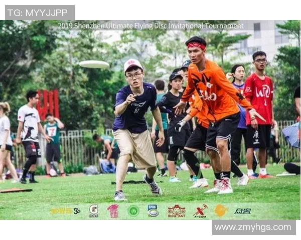 深圳飞盘队技术争议引发热议球迷和专家各执己见探讨战术与规则